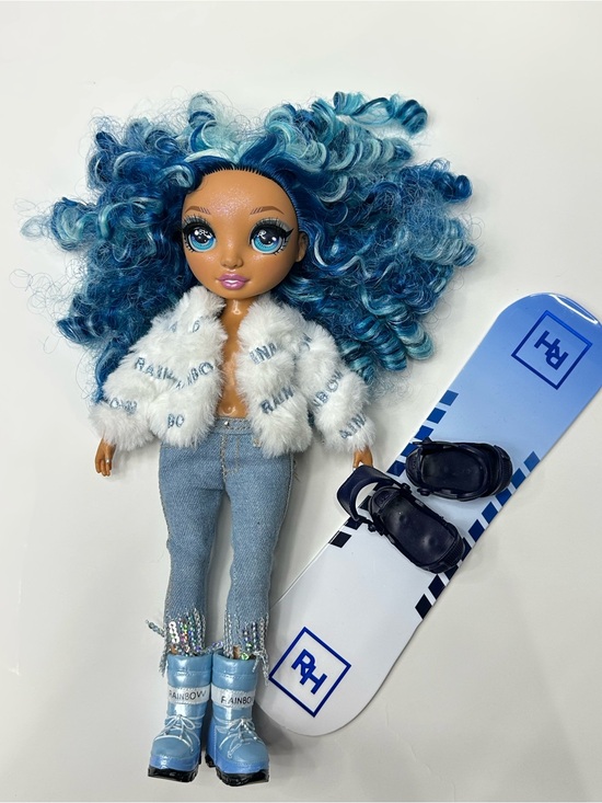 Rainbow High Other - Rainbow High Winter Break Skyler Bradshaw